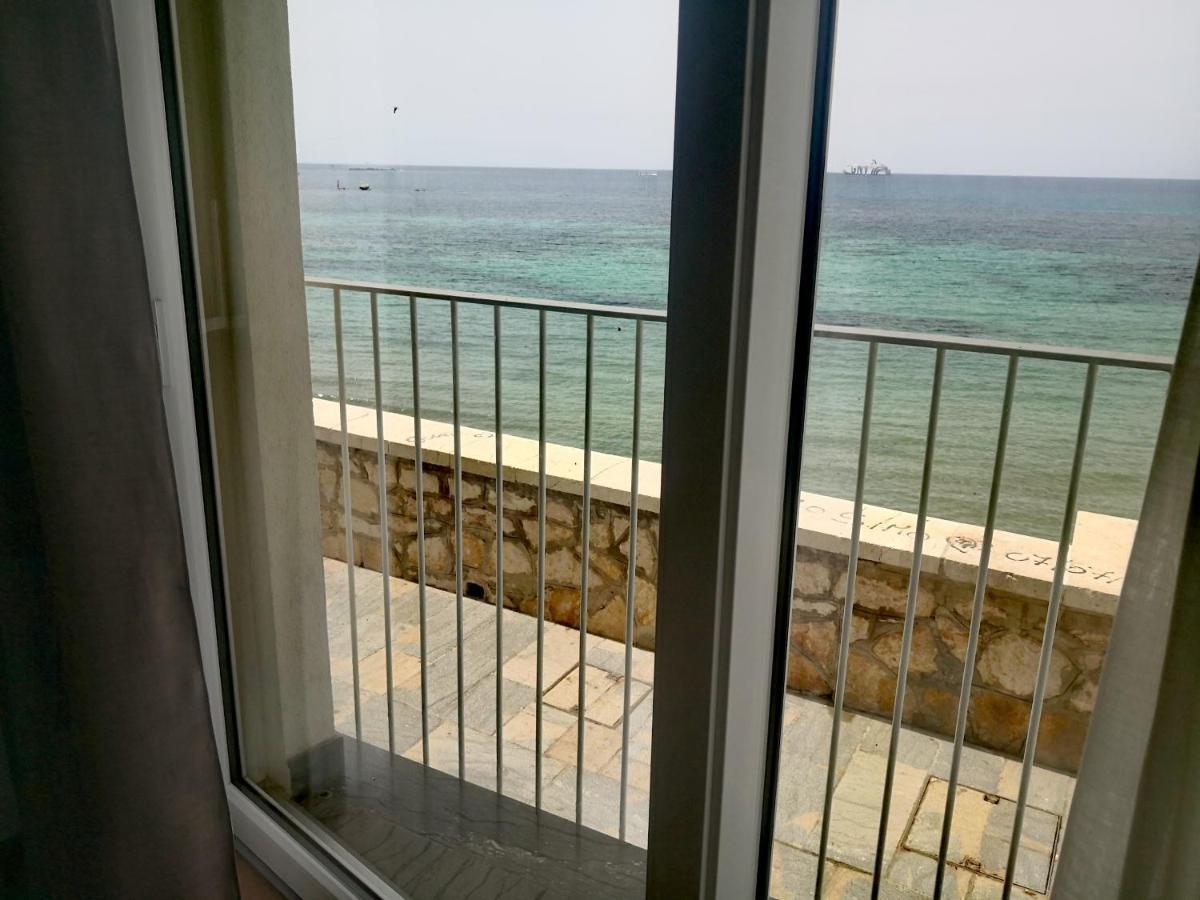 Gaura Apartments تراباني المظهر الخارجي الصورة