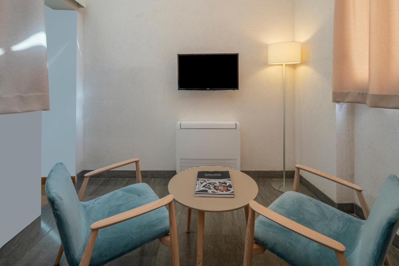 Gaura Apartments تراباني المظهر الخارجي الصورة