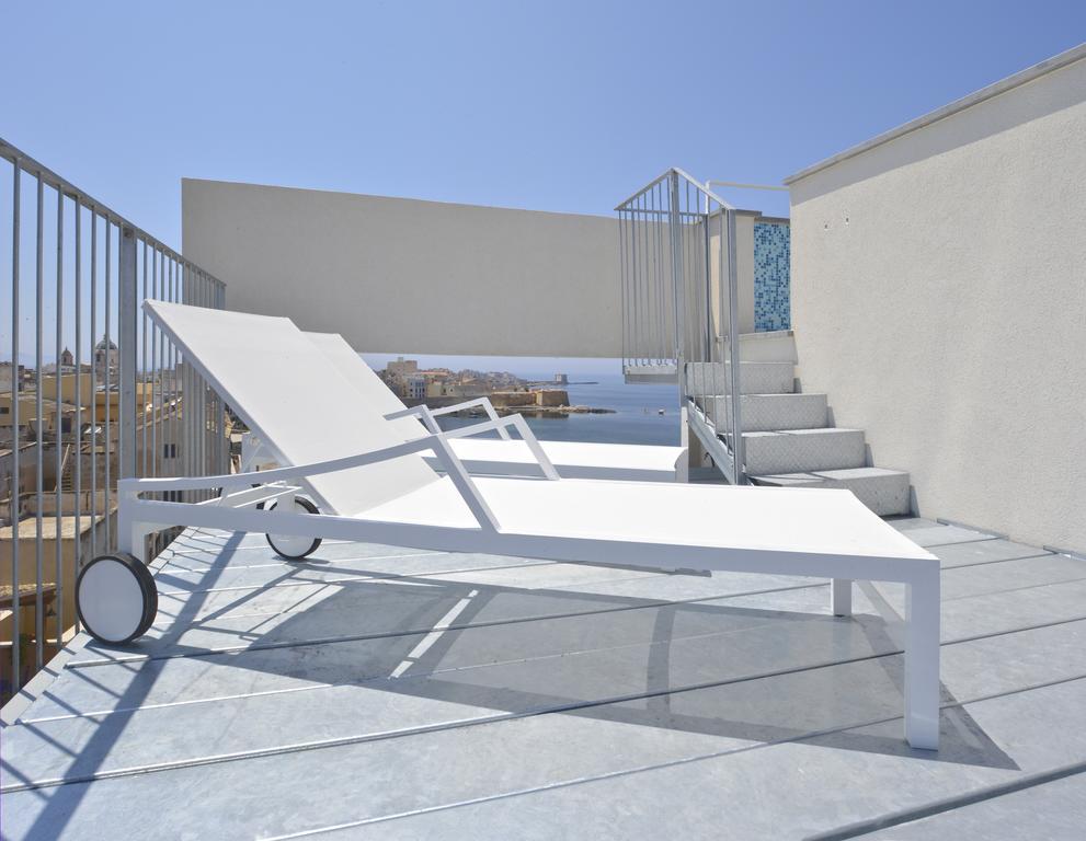 Gaura Apartments تراباني المظهر الخارجي الصورة