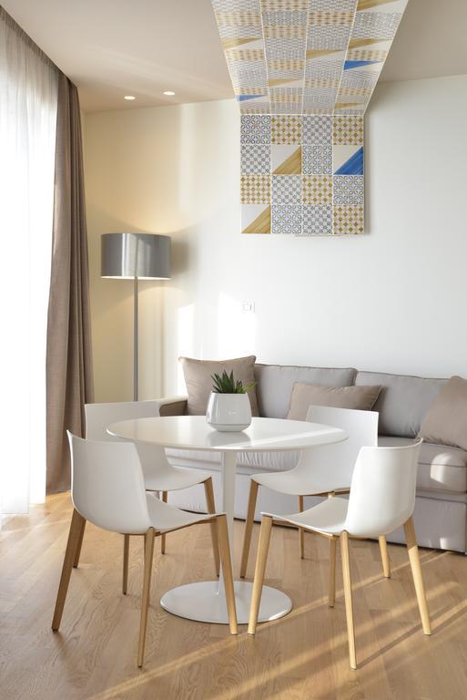 Gaura Apartments تراباني الغرفة الصورة