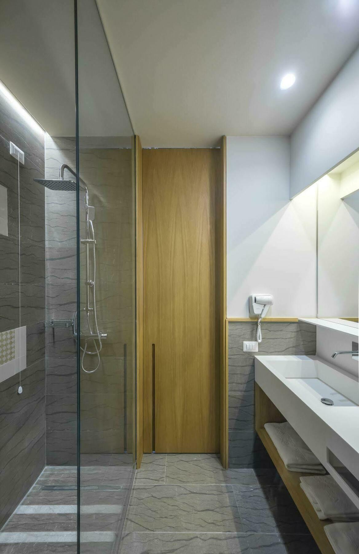 Gaura Apartments تراباني المظهر الخارجي الصورة