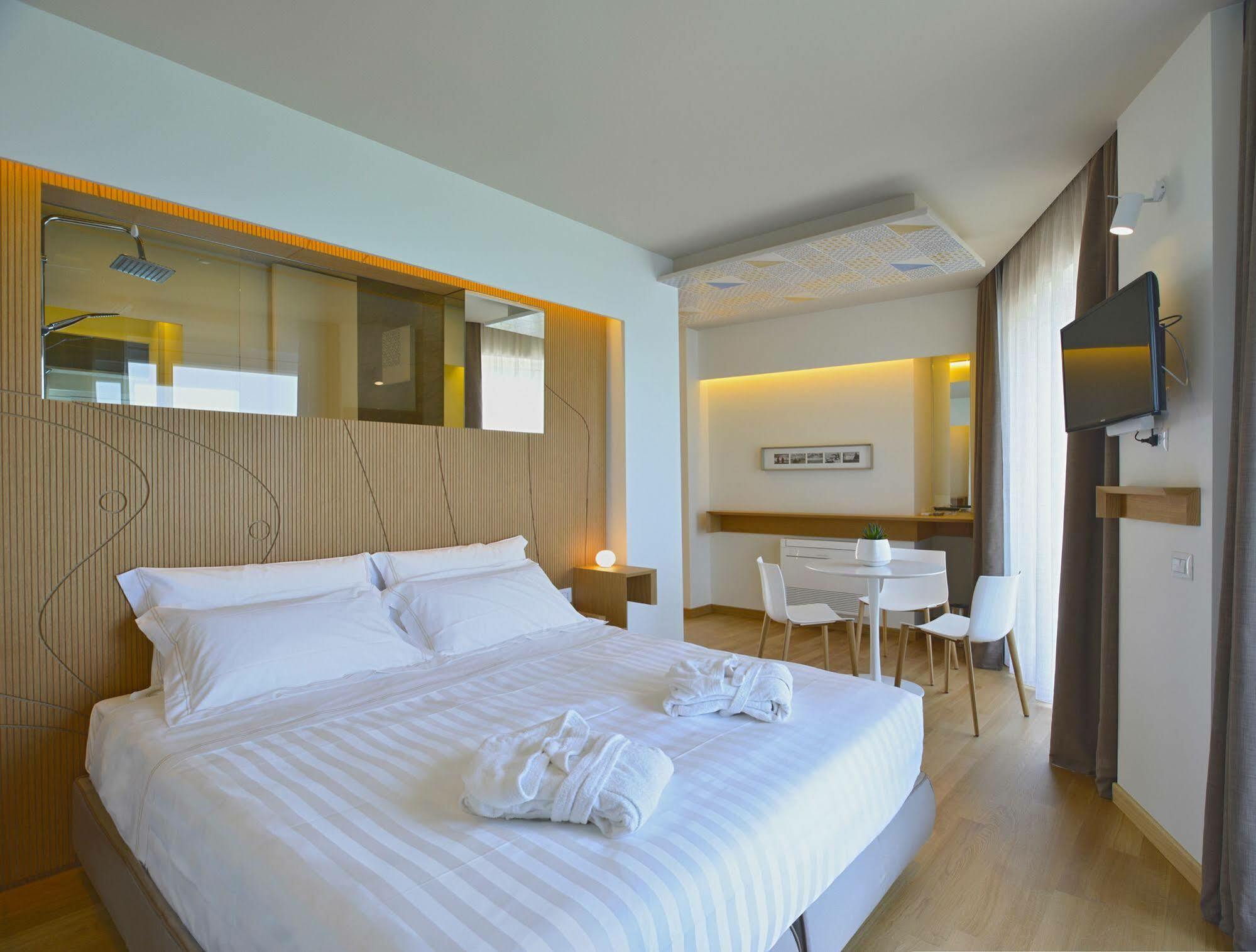 Gaura Apartments تراباني المظهر الخارجي الصورة