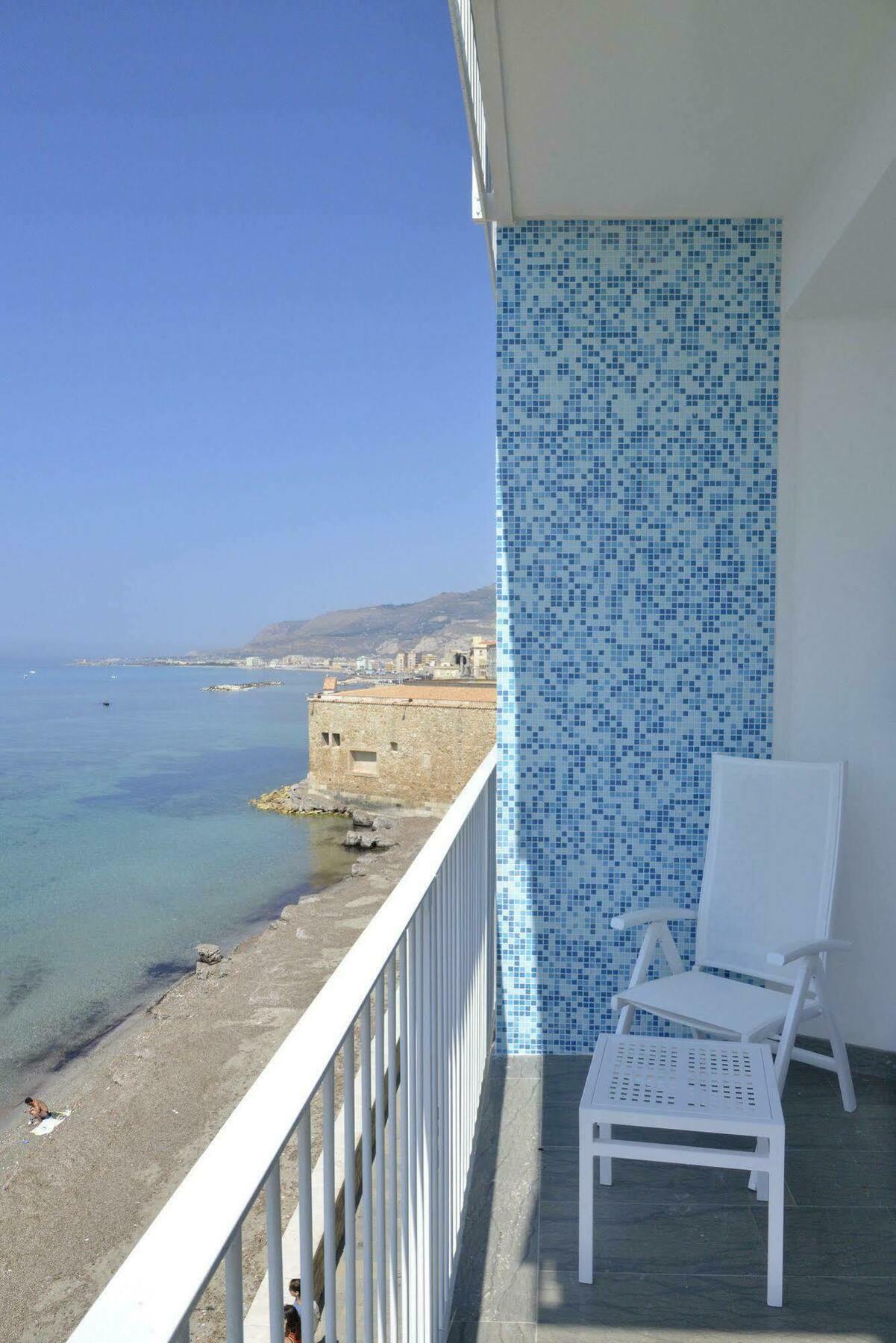 Gaura Apartments تراباني المظهر الخارجي الصورة