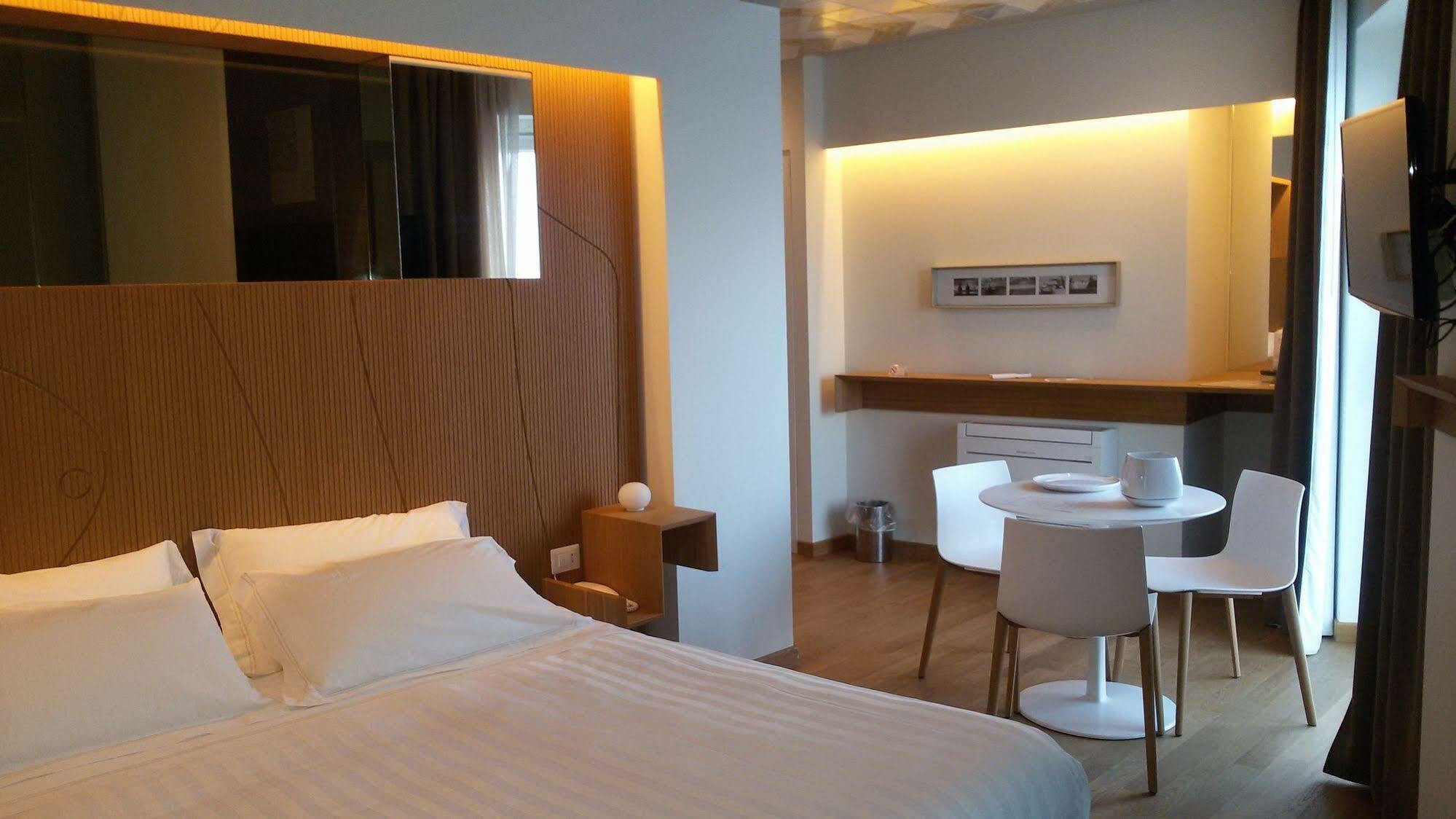Gaura Apartments تراباني المظهر الخارجي الصورة